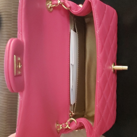 Beautiful all leather, tribute bag,, BNWT, Pink purse. - Picture 3 of 3